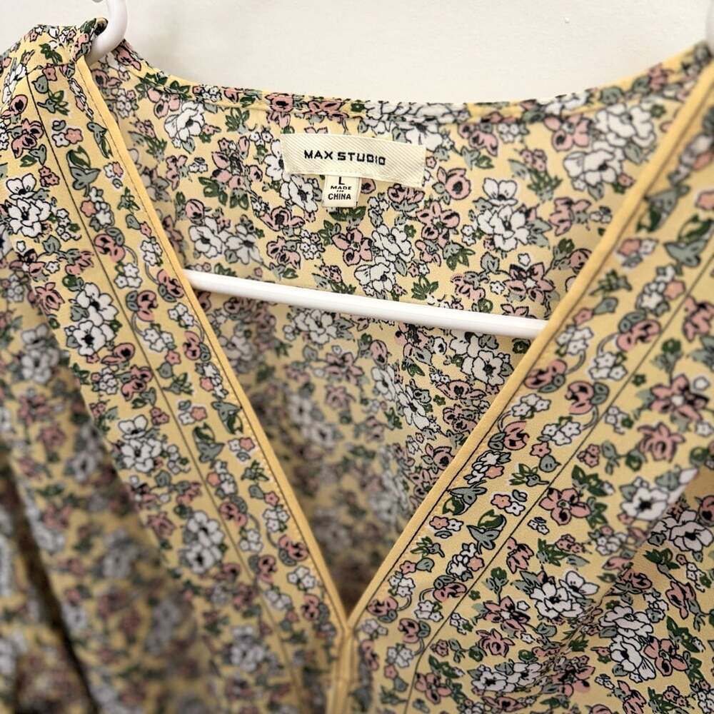 Max Studio Floral Wrap Blouse Size L Yellow V-Neck